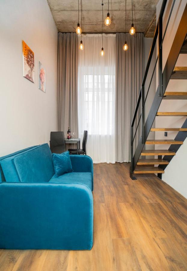דירה Teeny Tiny Lofts In Center